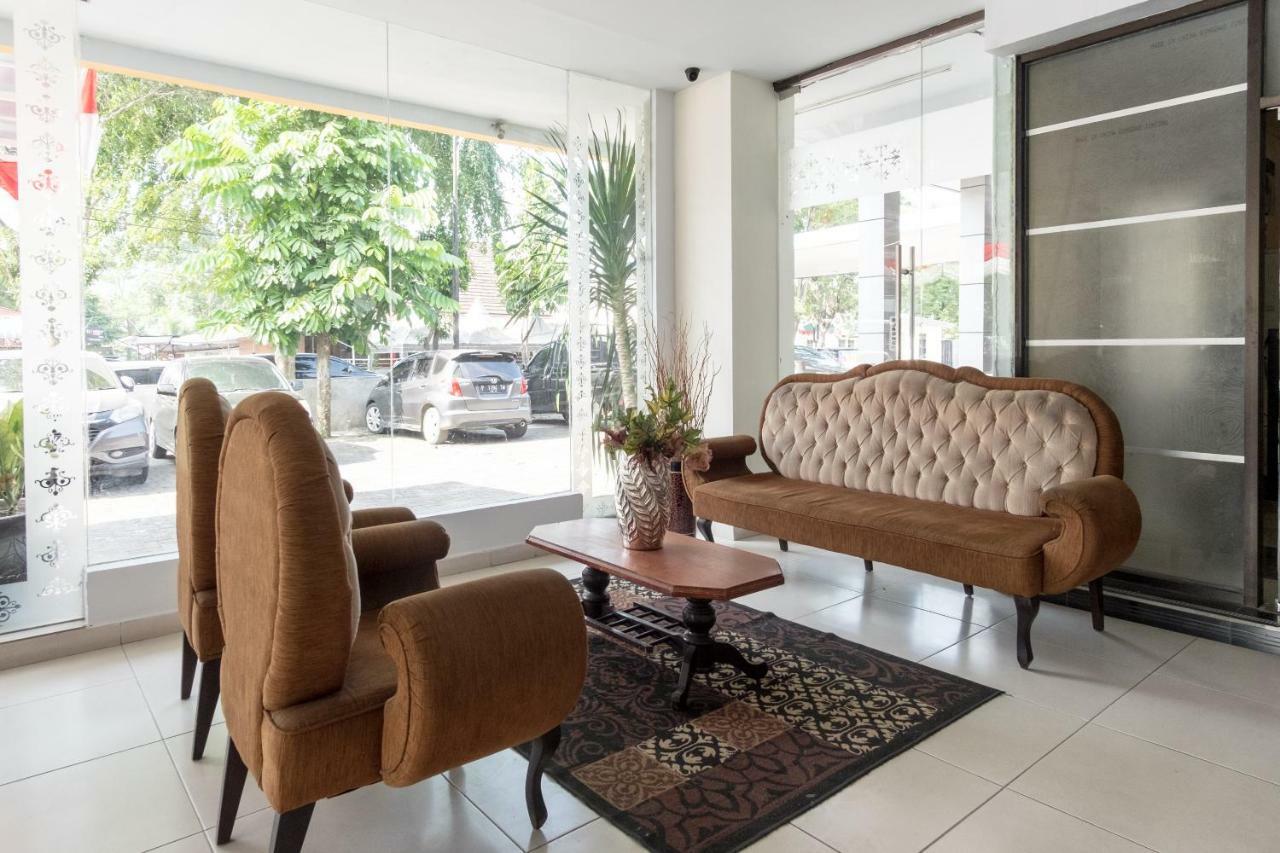 מדאן Oyo Flagship 1348 Hotel Home Anaya מראה חיצוני תמונה